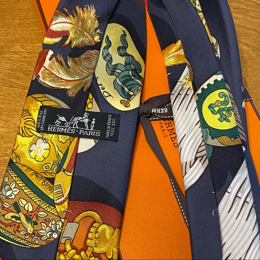 Hermès scarf silk tie — Vintage!
